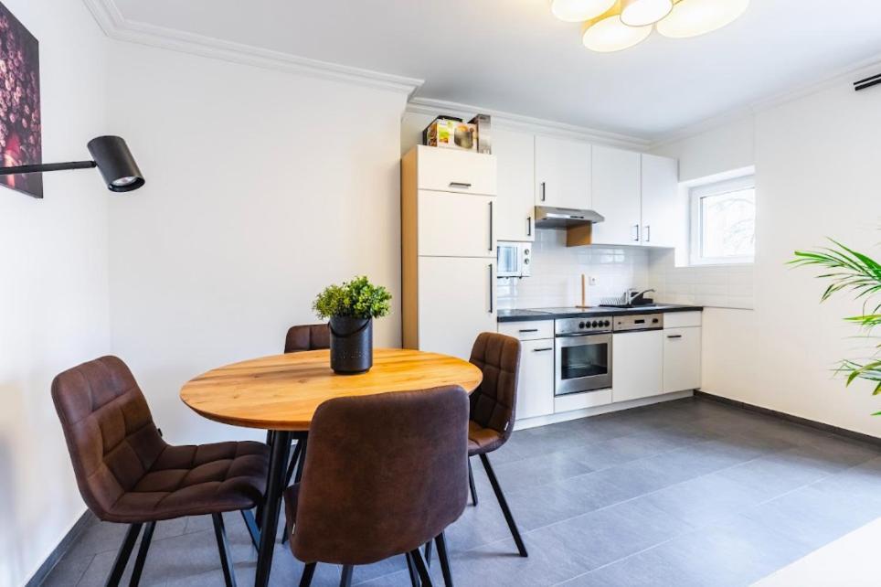Experience Central Vienna From A Stylish And Modern Apartment المظهر الخارجي الصورة