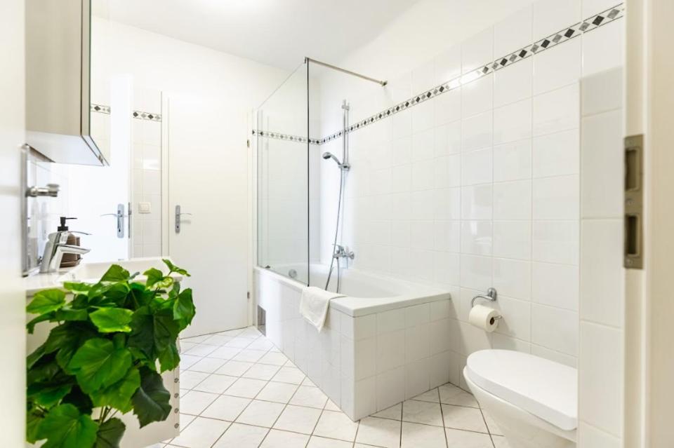 Experience Central Vienna From A Stylish And Modern Apartment المظهر الخارجي الصورة